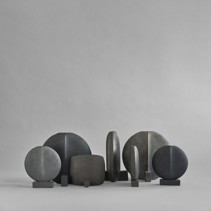 Guggenheim Vase, Mini - Dark Grey - 101 CPH